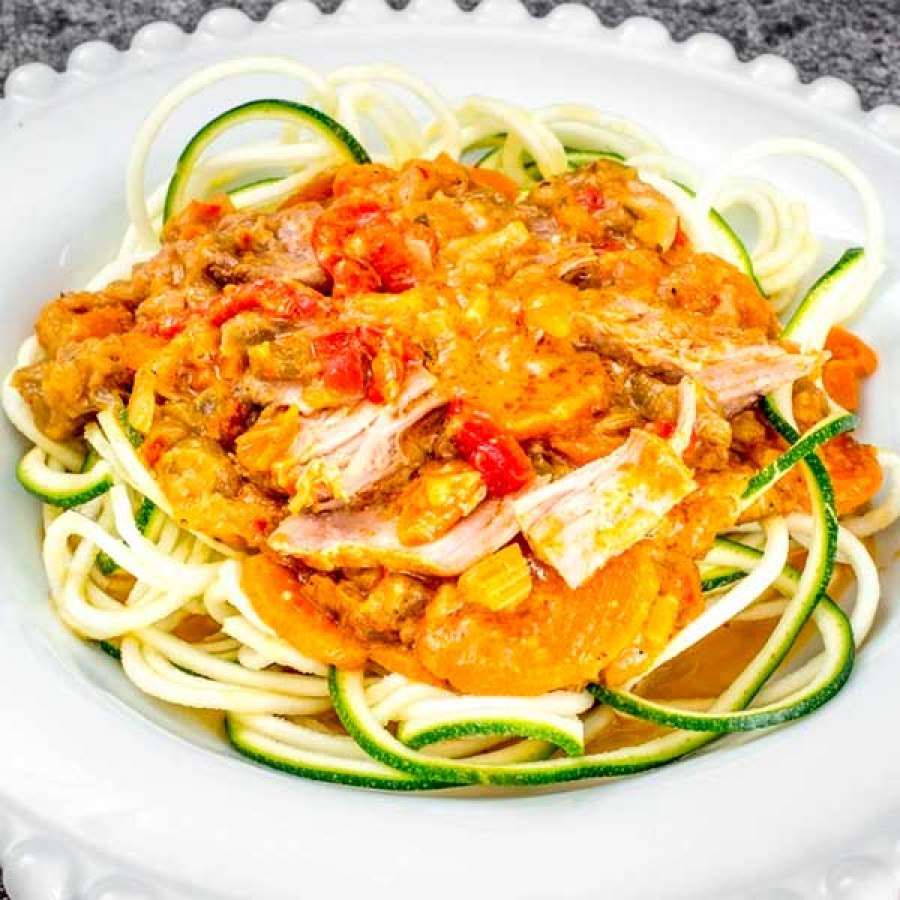 Карри из индейки с лапшой